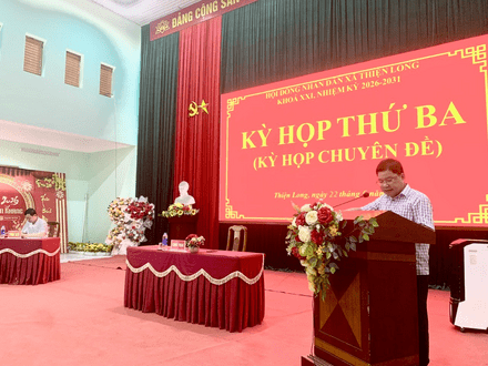 Kinh tế - Chính trị